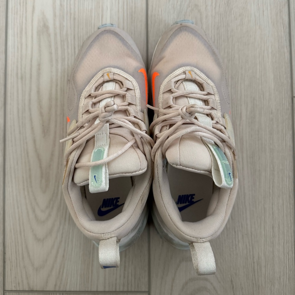 Nike Spark Sneakers